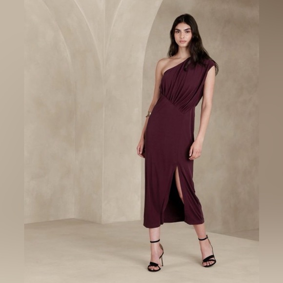 Banana Republic Dresses & Skirts - NWT! Banana Republic New Pinot Noir Purple Radhi Midi Dress - Multiple 💛
